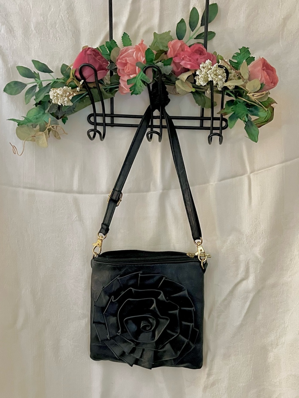 Black Floral Applique Crossbody Bag - Unbranded